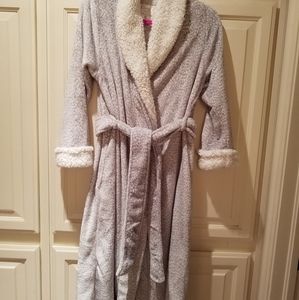 Oscar de la Renta plush sherpa robe S/M